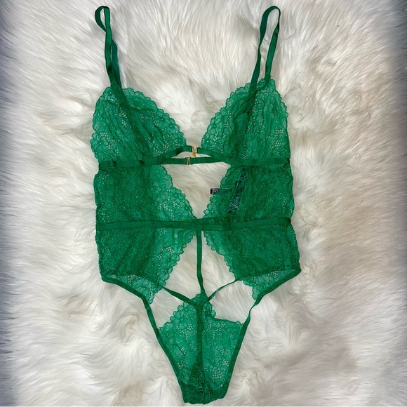 M Vs Victoria’s Secret Very Sexy Lace Charm Cutout Teddy bright Green NWOT - Picture 2 of 6